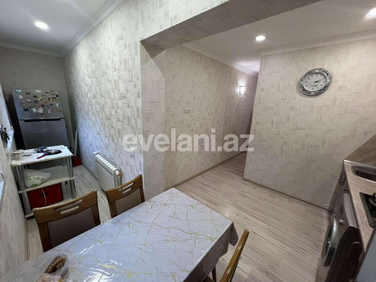 Sale, old building, 4 room, 90 m², Baku, Surakhani r, Yeni Guneshli d, Khalglar Doslugu m.