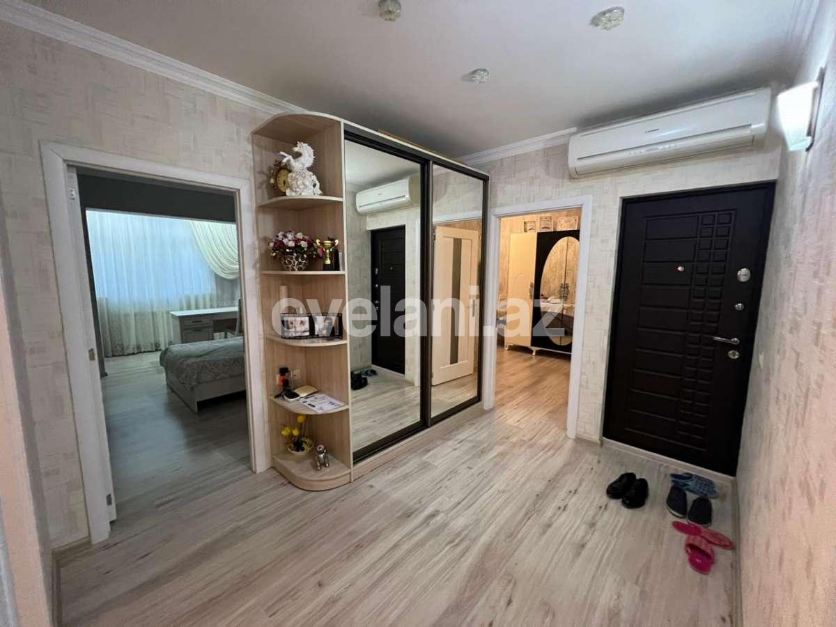 Sale, old building, 4 room, 90 m², Baku, Surakhani r, Yeni Guneshli d, Khalglar Doslugu m.