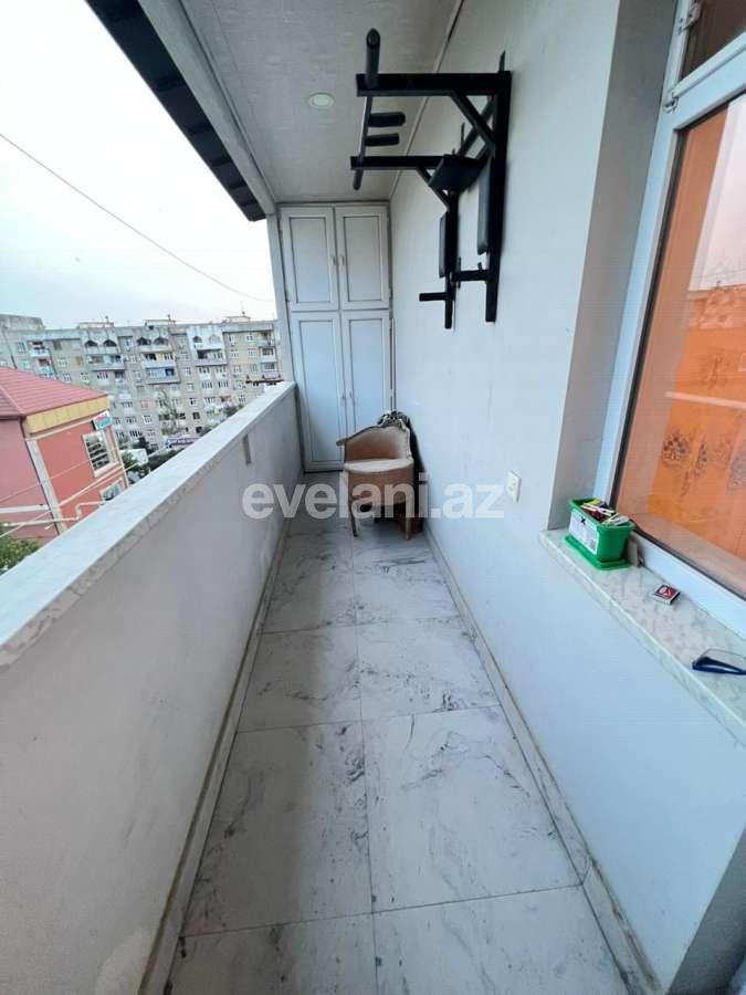 Sale, old building, 4 room, 90 m², Baku, Surakhani r, Yeni Guneshli d, Khalglar Doslugu m.