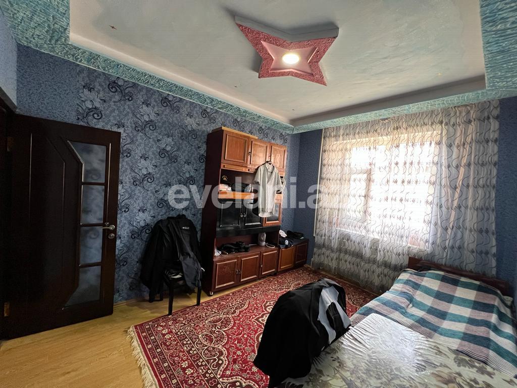 Satılır, köhnə tikili, 5 otaqlı, 109.98 m², Bakı, Suraxanı r, Yeni Günəşli q, Xalqlar Dostluğu m.