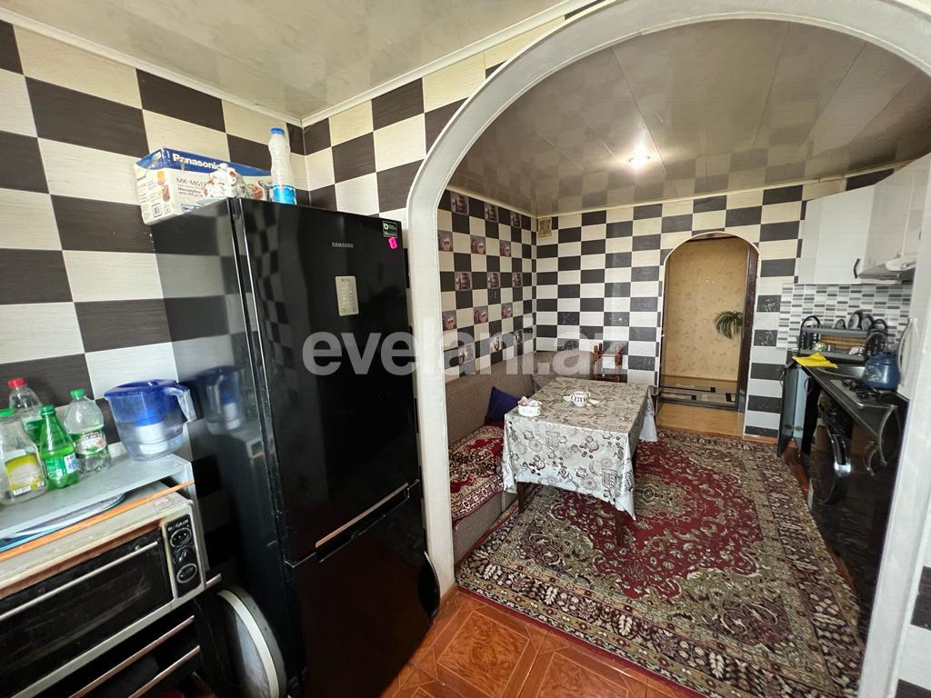 Satılır, köhnə tikili, 5 otaqlı, 109.98 m², Bakı, Suraxanı r, Yeni Günəşli q, Xalqlar Dostluğu m.