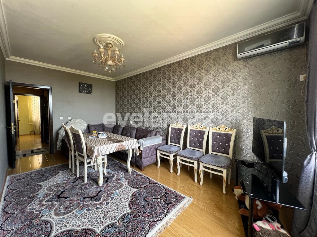 Satılır, köhnə tikili, 5 otaqlı, 109.98 m², Bakı, Suraxanı r, Yeni Günəşli q, Xalqlar Dostluğu m.