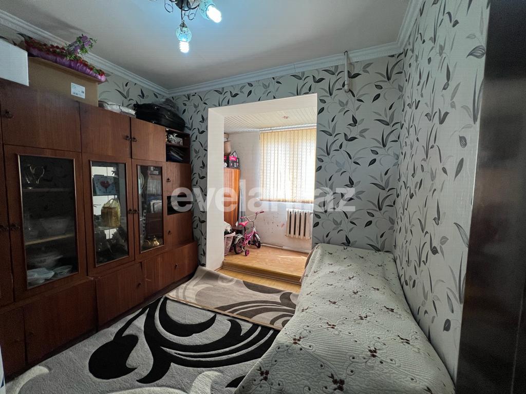 Satılır, köhnə tikili, 5 otaqlı, 109.98 m², Bakı, Suraxanı r, Yeni Günəşli q, Xalqlar Dostluğu m.