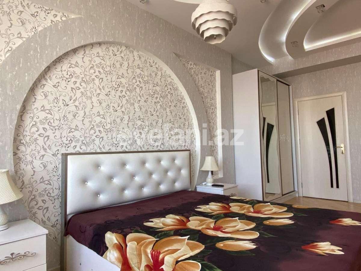 Rent, new building, 3 room, 150 m², Baku, Nasimi r, 8 November m.