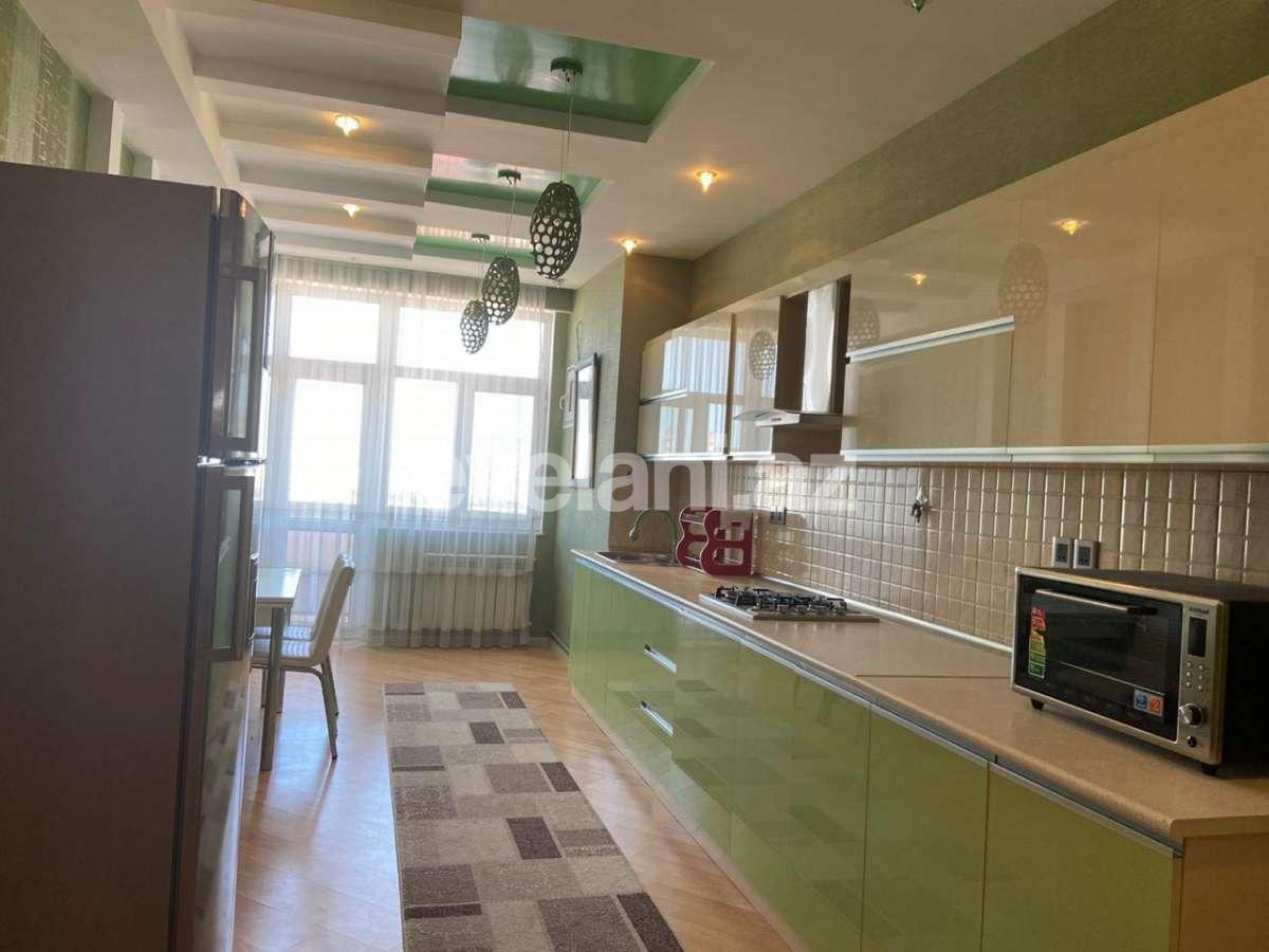 Rent, new building, 3 room, 150 m², Baku, Nasimi r, 8 November m.