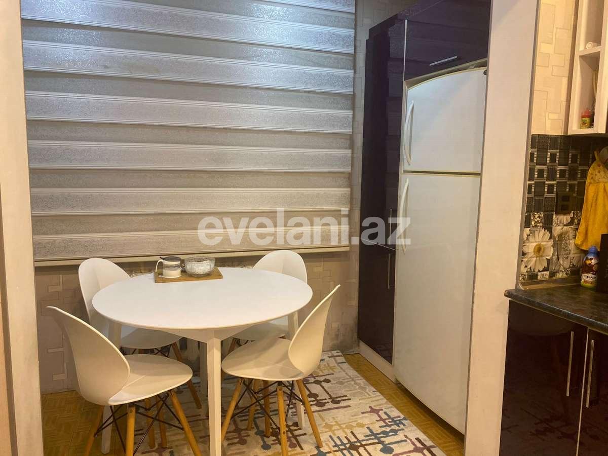 Sale, old building, 3 room, 85 m², Baku, Surakhani r.