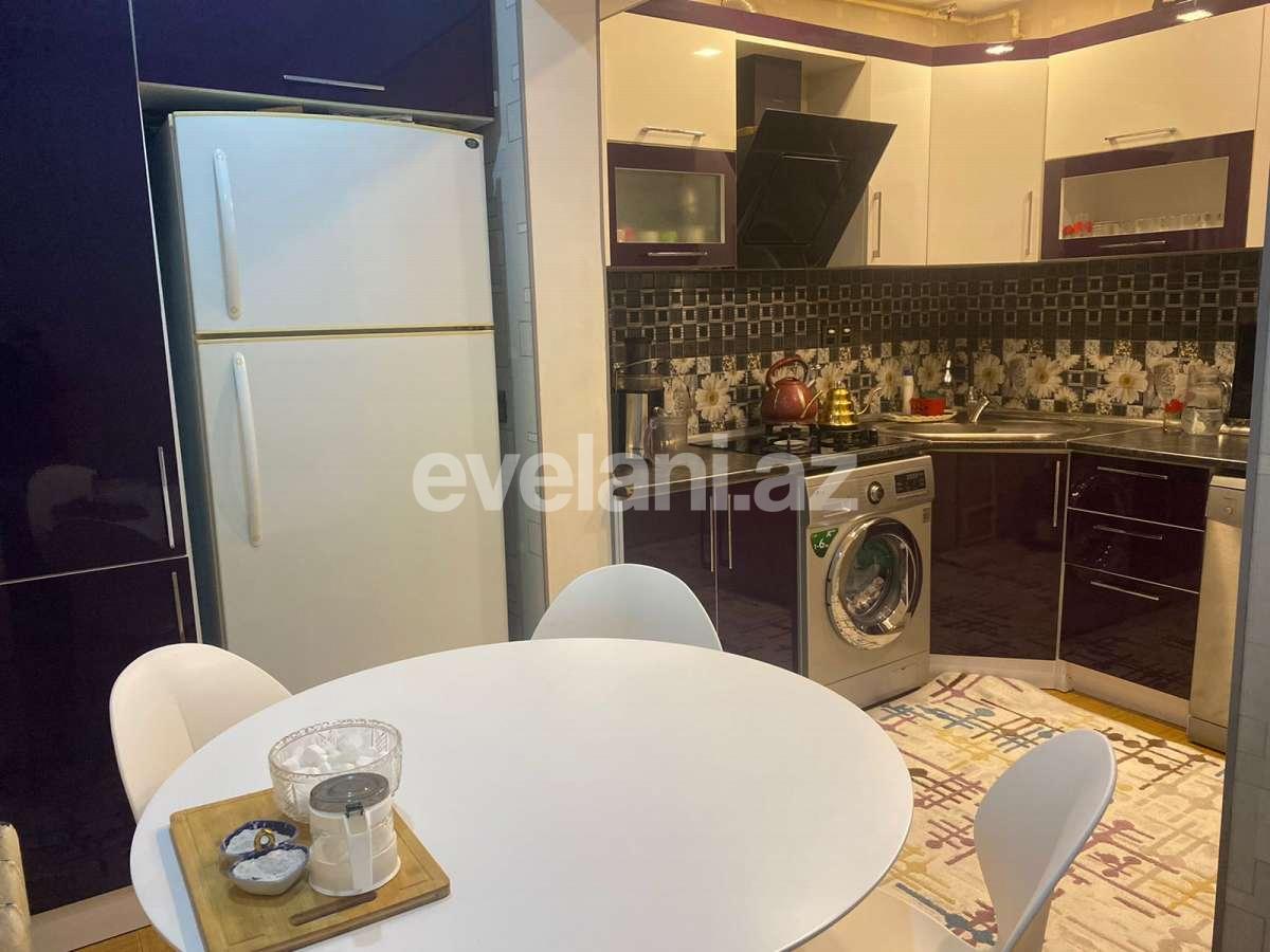 Sale, old building, 3 room, 85 m², Baku, Surakhani r.