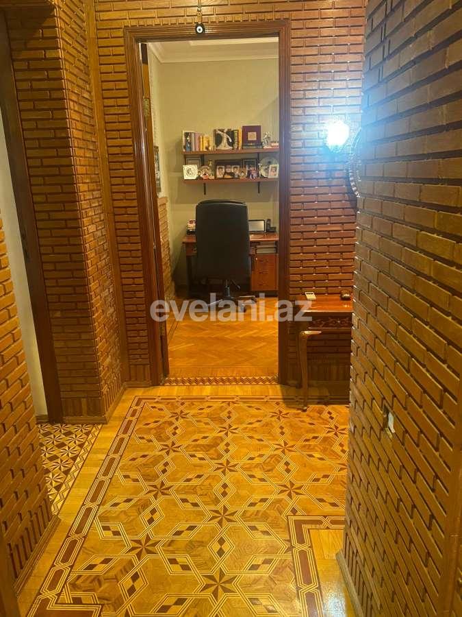 Satılır, köhnə tikili, 2 otaqlı, 70 m², Bakı, Nəsimi r.