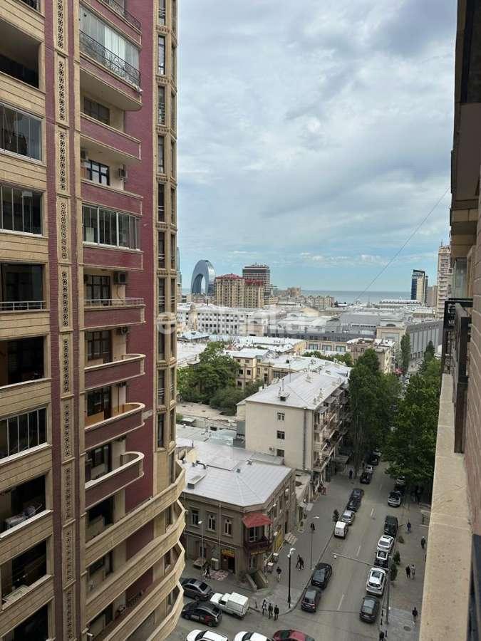 Продаётся, новостройка, 4-комнаты, 200 m², Баку, Насиминский r, 28 мая m.