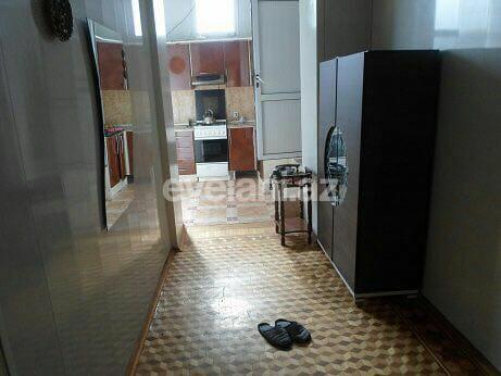 Satılır, köhnə tikili, 2 otaqlı, 82 m², Bakı, Nəsimi r.