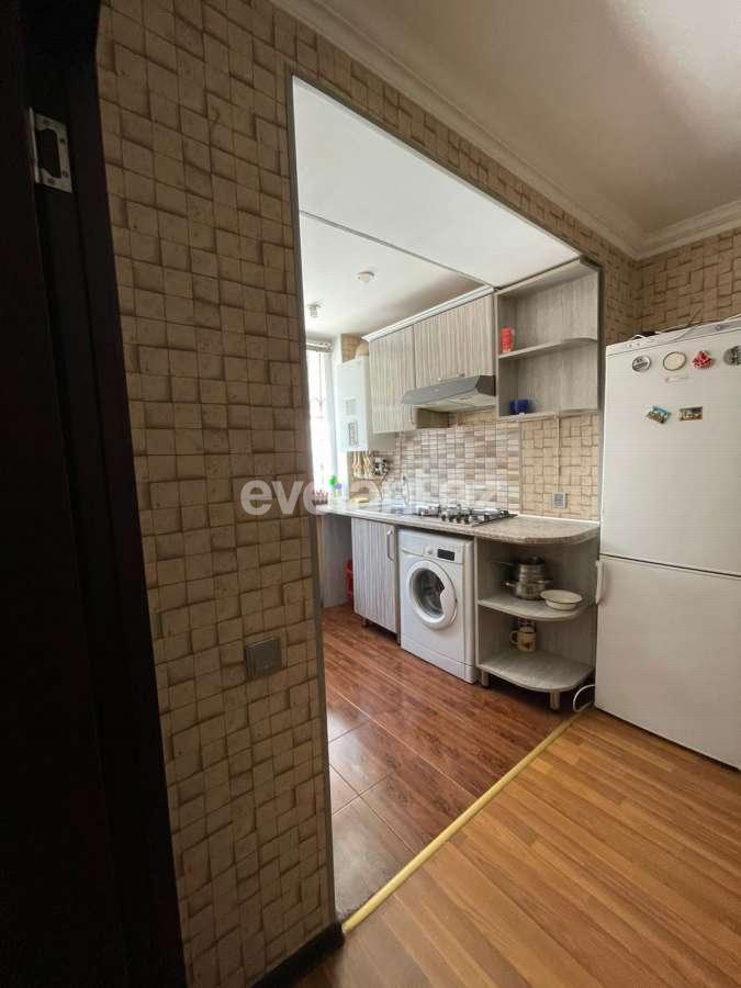 Satılır, köhnə tikili, 2 otaqlı, 50 m², Bakı, Nəsimi r, 28 may m.
