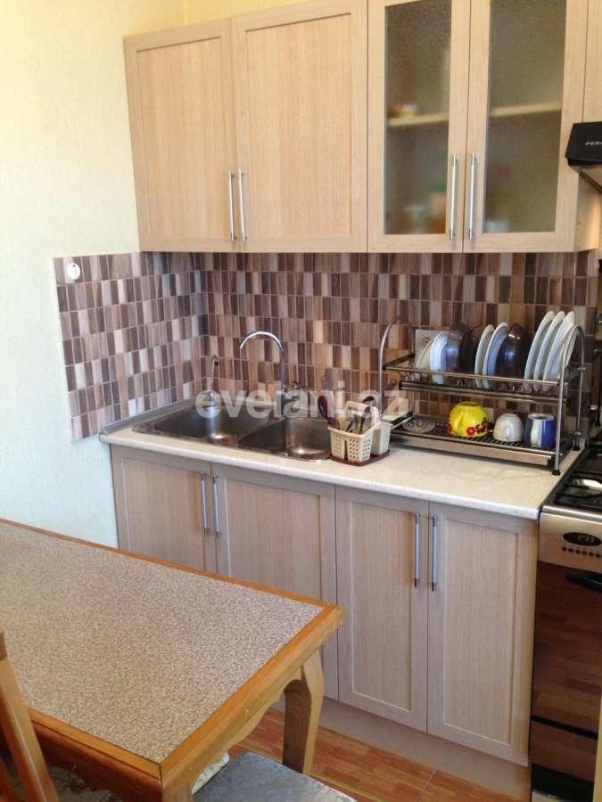 Kirayə verilir, köhnə tikili, 2 otaqlı, 60 m², Bakı, Nəsimi r, Sahil m.