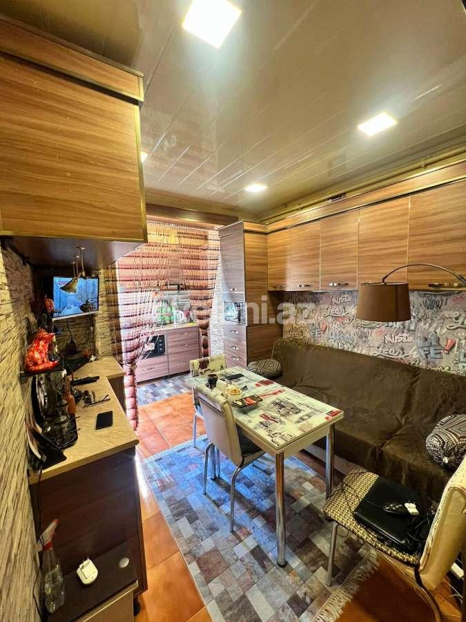 Sale, old building, 4 room, 103 m², Baku, Yasamal r, Elmlar Akademiyası m.