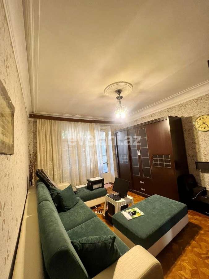 Sale, old building, 4 room, 103 m², Baku, Yasamal r, Elmlar Akademiyası m.