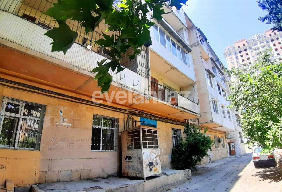 Sale, old building, 4 room, 103 m², Baku, Yasamal r, Elmlar Akademiyası m.