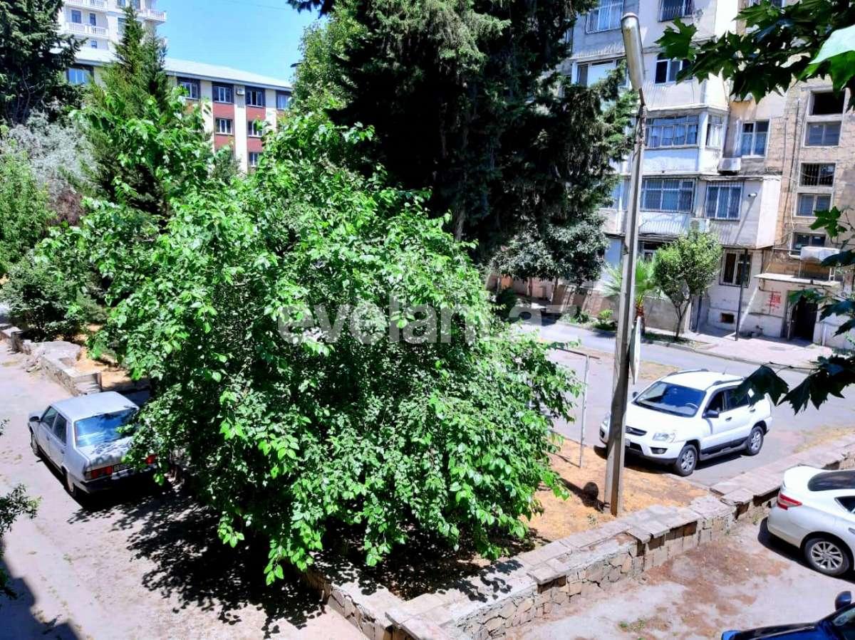 Sale, old building, 4 room, 103 m², Baku, Yasamal r, Elmlar Akademiyası m.