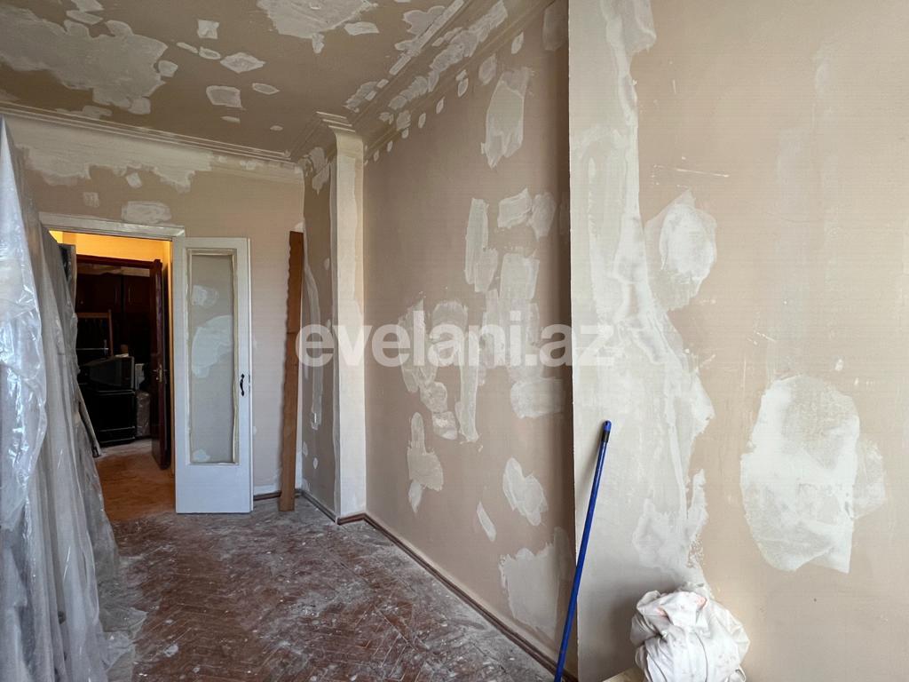 Satılır, köhnə tikili, 2 otaqlı, 60 m², Bakı, Yasamal r, Nizami m.