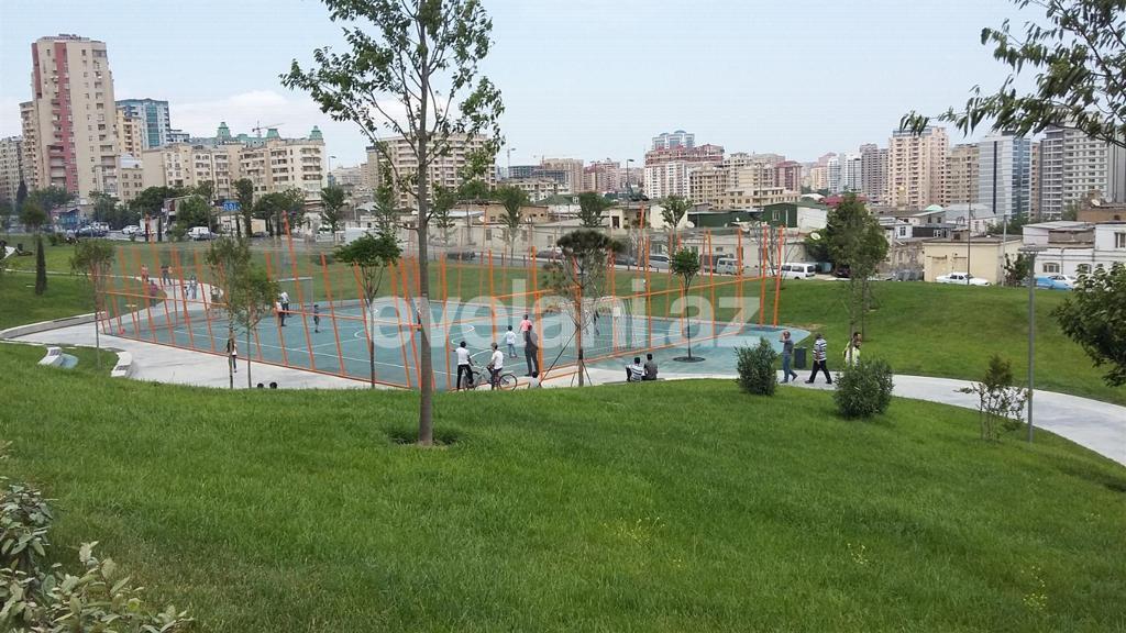 Satılır, köhnə tikili, 2 otaqlı, 60 m², Bakı, Yasamal r, Nizami m.