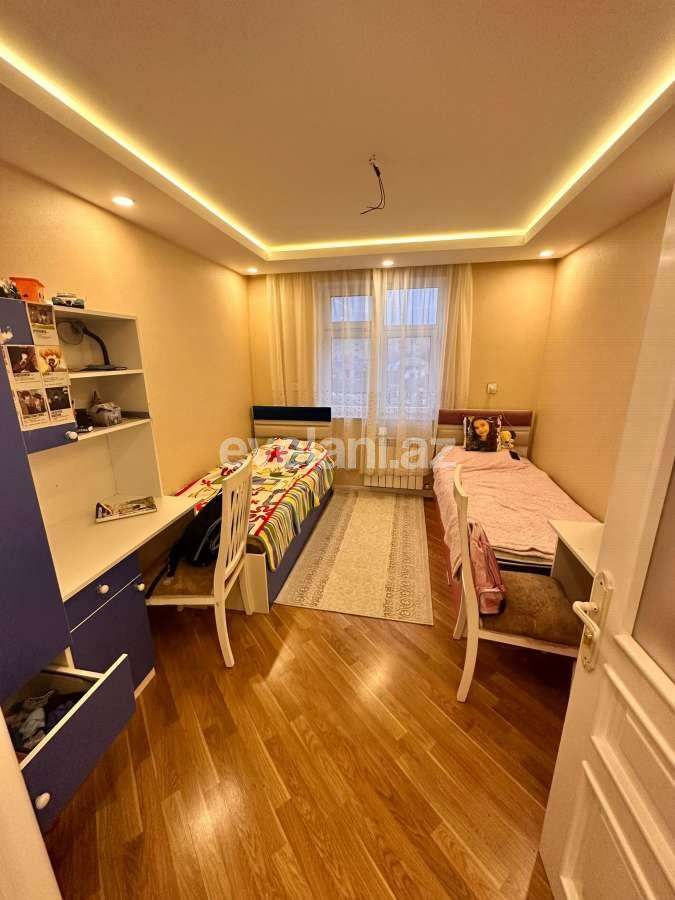 Satılır, köhnə tikili, 3 otaqlı, 87 m², Bakı, Suraxanı r.