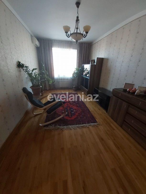 Satılır, köhnə tikili, 3 otaqlı, 80 m², Bakı, Nizami r, Xalqlar Dostluğu m.
