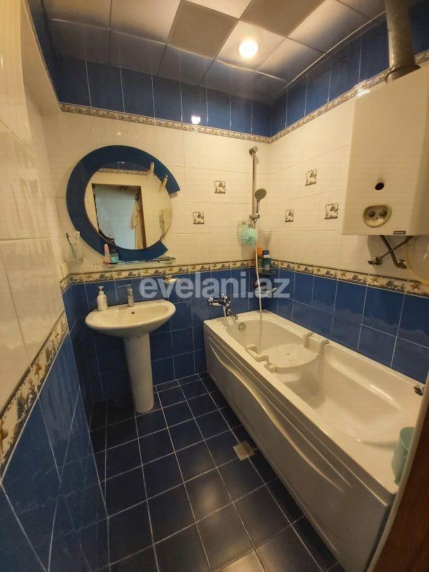 Satılır, köhnə tikili, 3 otaqlı, 80 m², Bakı, Nizami r, Xalqlar Dostluğu m.