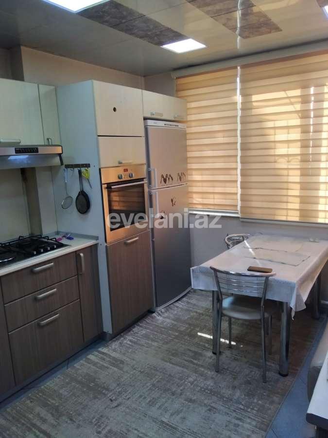 Rent, old building, 4 room, 90 m², Baku, Nasimi r, 4-th microdistrict d.