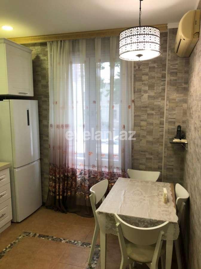 Kirayə verilir, köhnə tikili, 2 otaqlı, 72 m², Bakı, Xətai r, Şah İsmayıl Xətai m.
