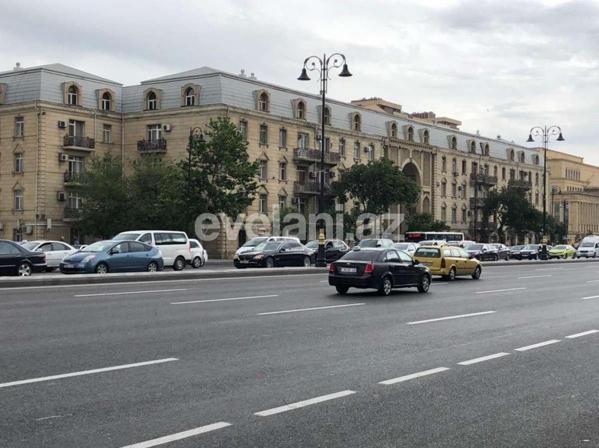 Kirayə verilir, köhnə tikili, 2 otaqlı, 72 m², Bakı, Xətai r, Şah İsmayıl Xətai m.