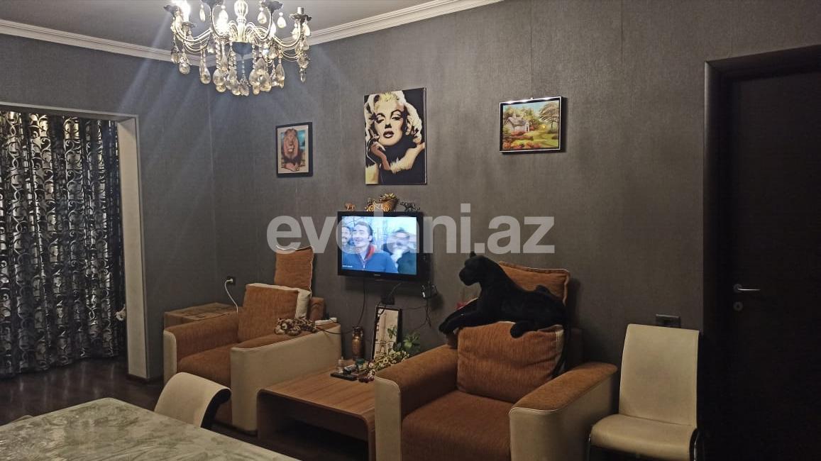 Satılır, köhnə tikili, 350 otaqlı, 5 m², Bakı, Binəqədi r, 7-ci mikrorayon q, Azadlıq prospekti m.