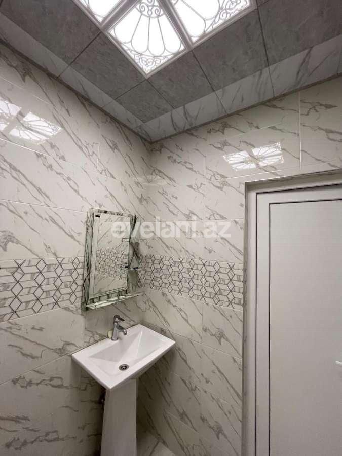 Satılır, köhnə tikili, 2 otaqlı, 55 m², Bakı, Nəsimi r, 2-ci mikrorayon q, Memar Əcəmi m.