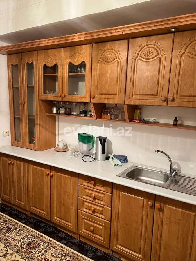 Rent, old building, 3 room, 90 m², Baku, Sabail r, Icheri Sheher m.