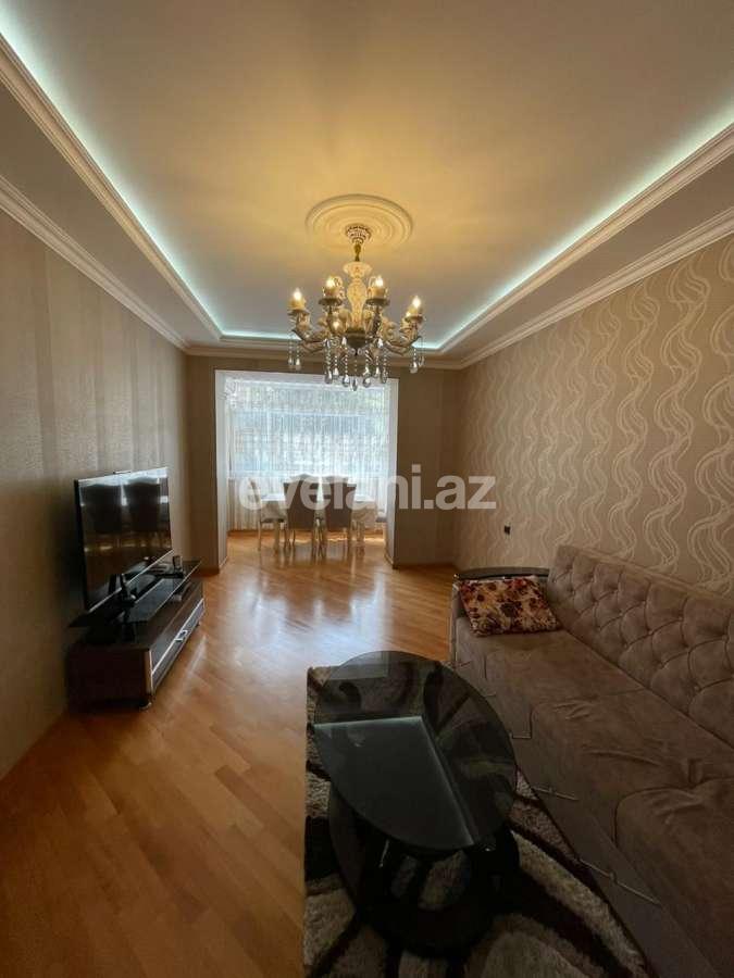 Satılır, köhnə tikili, 3 otaqlı, 85 m², Bakı, Səbail r, İçəri Şəhər m.