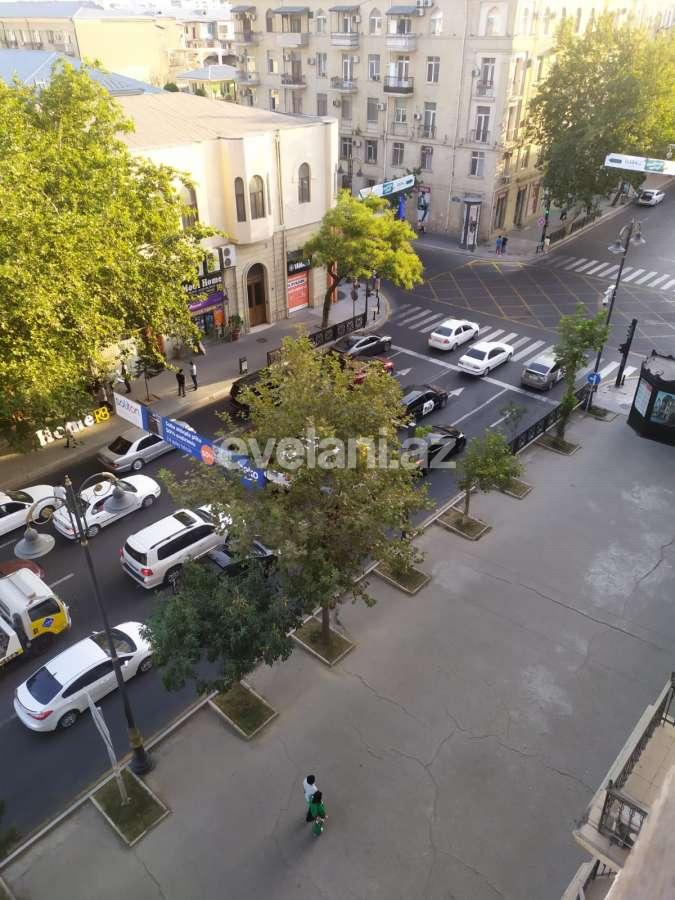 Sale, old building, 3 room, 85 m², Baku, Nasimi r, 28 may m.