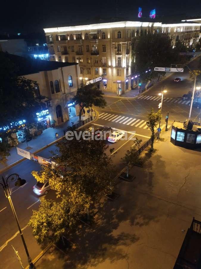 Sale, old building, 3 room, 85 m², Baku, Nasimi r, 28 may m.