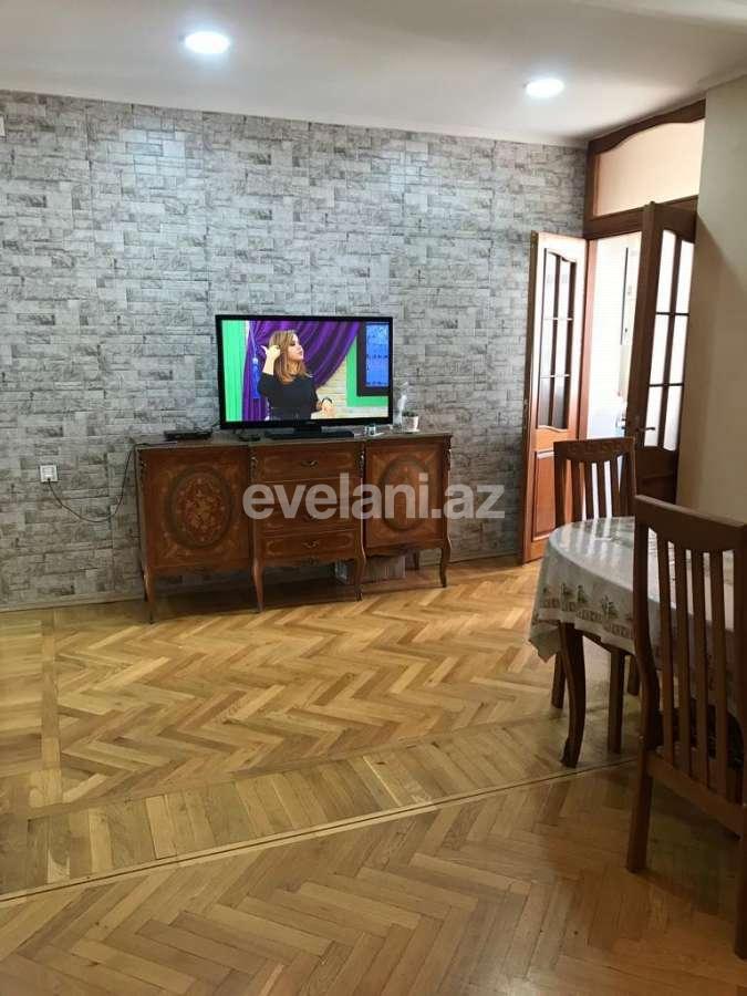 Satılır, köhnə tikili, 3 otaqlı, 90 m², Bakı, Səbail r, İçəri Şəhər m.