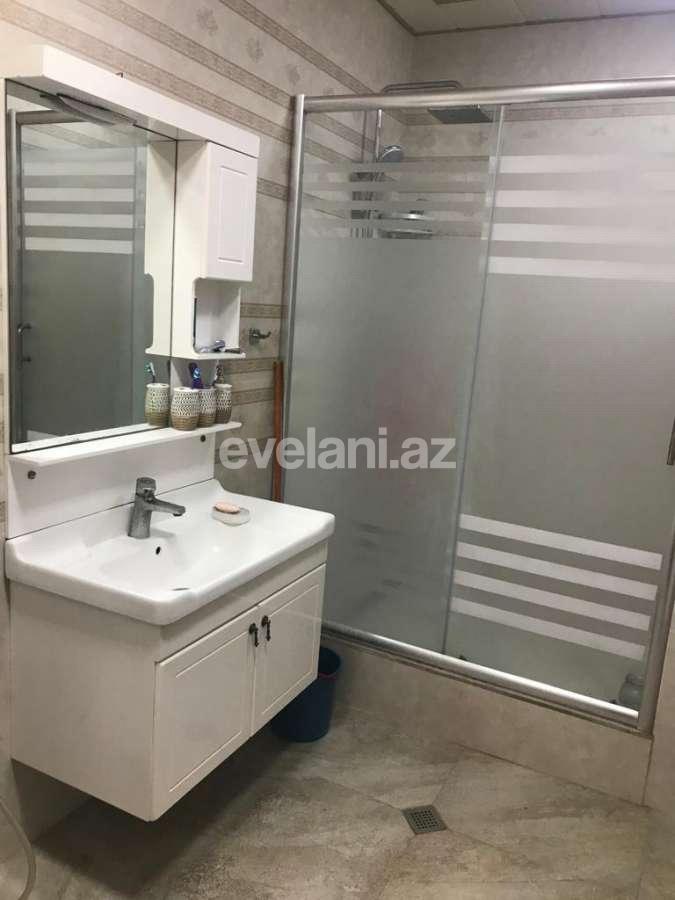 Satılır, köhnə tikili, 3 otaqlı, 90 m², Bakı, Səbail r, İçəri Şəhər m.