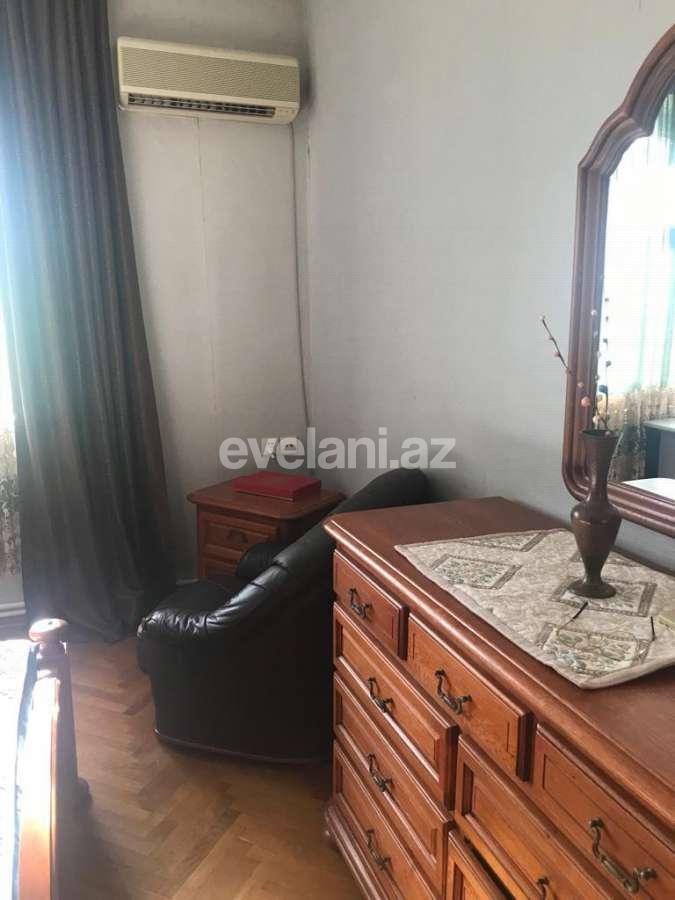 Satılır, köhnə tikili, 3 otaqlı, 90 m², Bakı, Səbail r, İçəri Şəhər m.