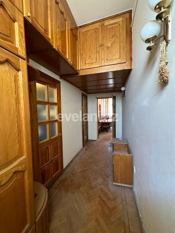 Продаётся, вторичка, 3-комнаты, 80 m², Баку, Сабаильский r, Сахил m.