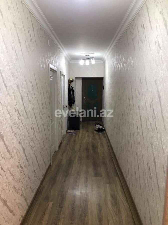 Satılır, köhnə tikili, 3 otaqlı, 75 m², Bakı, Binəqədi r, 7-ci mikrorayon q, Azadlıq prospekti m.