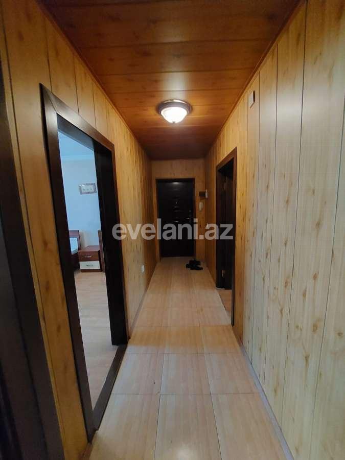 Satılır, köhnə tikili, 4 otaqlı, 105 m², Bakı, Nizami r, Xalqlar Dostluğu m.