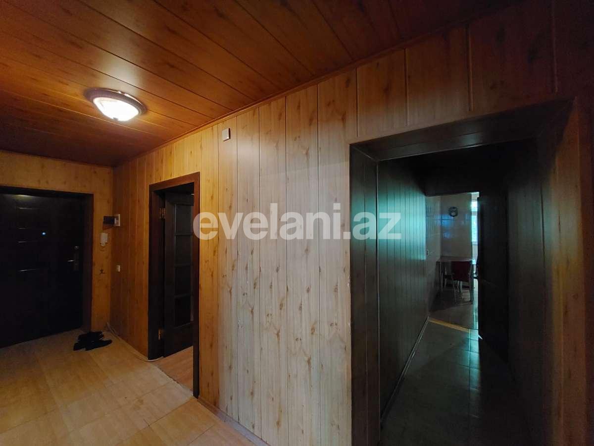 Satılır, köhnə tikili, 4 otaqlı, 105 m², Bakı, Nizami r, Xalqlar Dostluğu m.