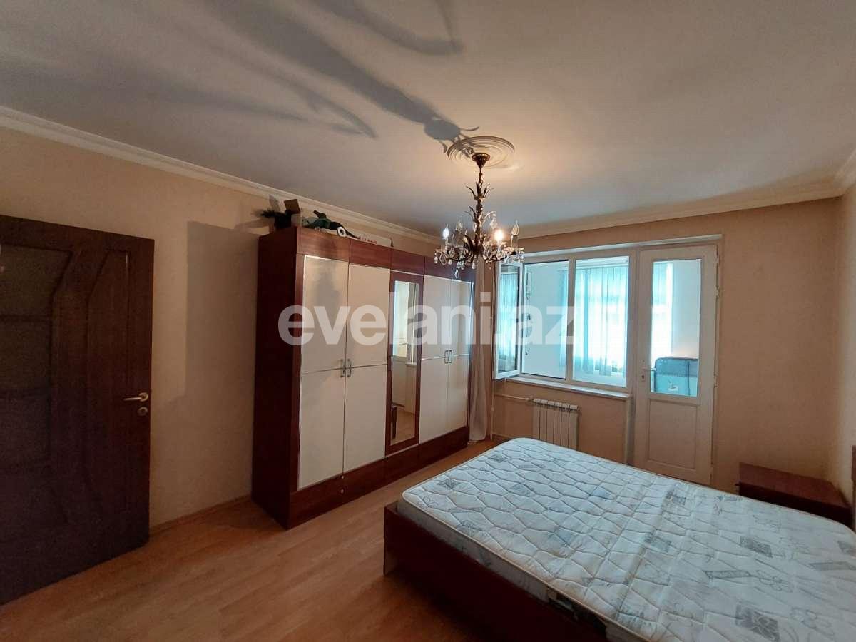 Satılır, köhnə tikili, 4 otaqlı, 105 m², Bakı, Nizami r, Xalqlar Dostluğu m.