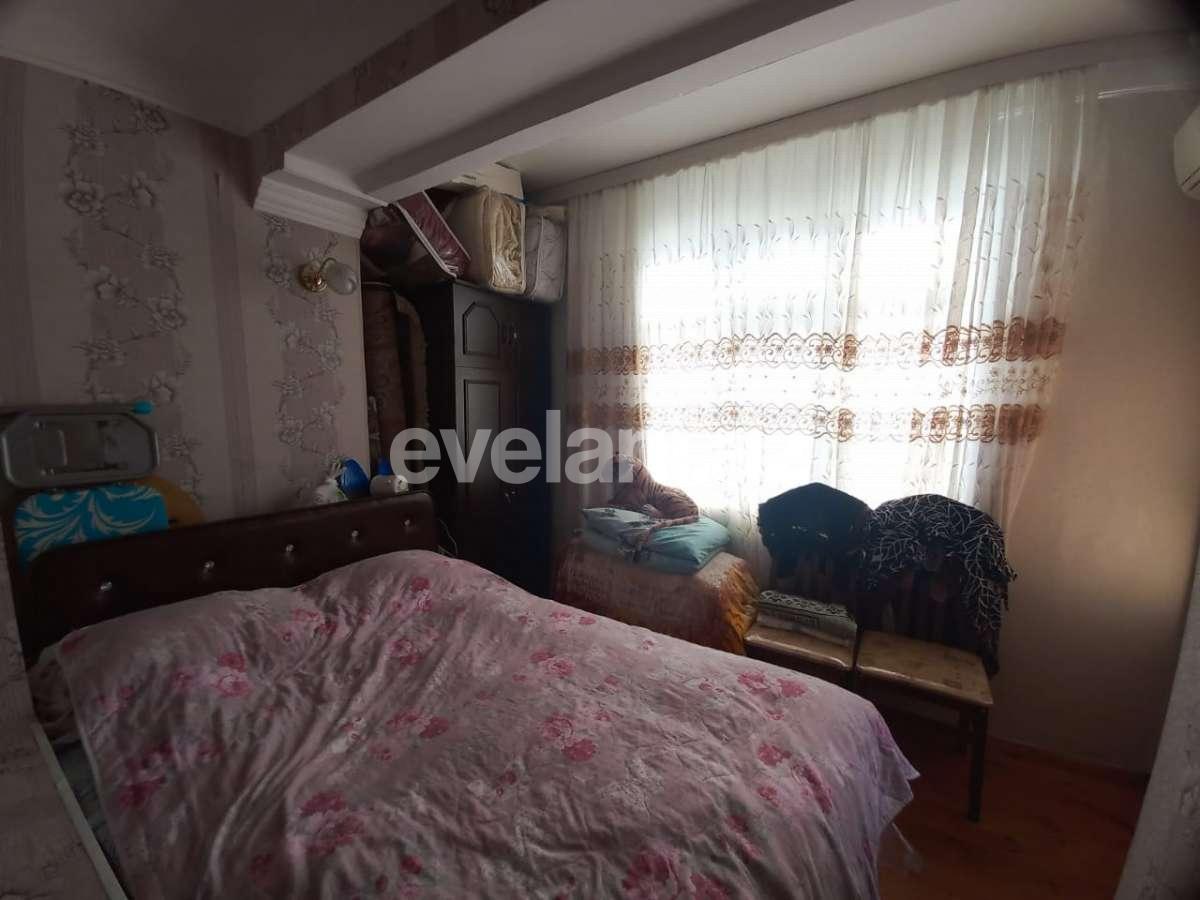 Satılır, köhnə tikili, 3 otaqlı, 70 m², Bakı, Xətai r, Əhmədli q, Həzi Aslanov m.