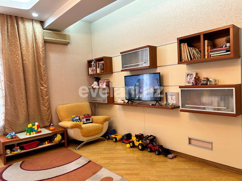 Rent, new building, 3 room, 175 m², Baku, Yasamal r.