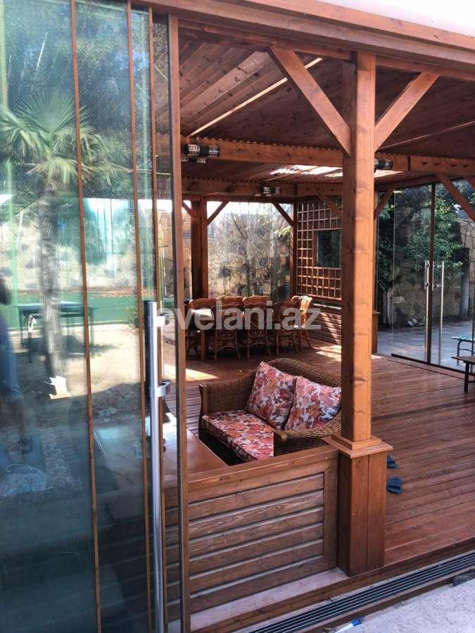 Satılır, həyət evi / bağ, 5 otaqlı, 200 m², Bakı, Abşeron r, Novxanı q.