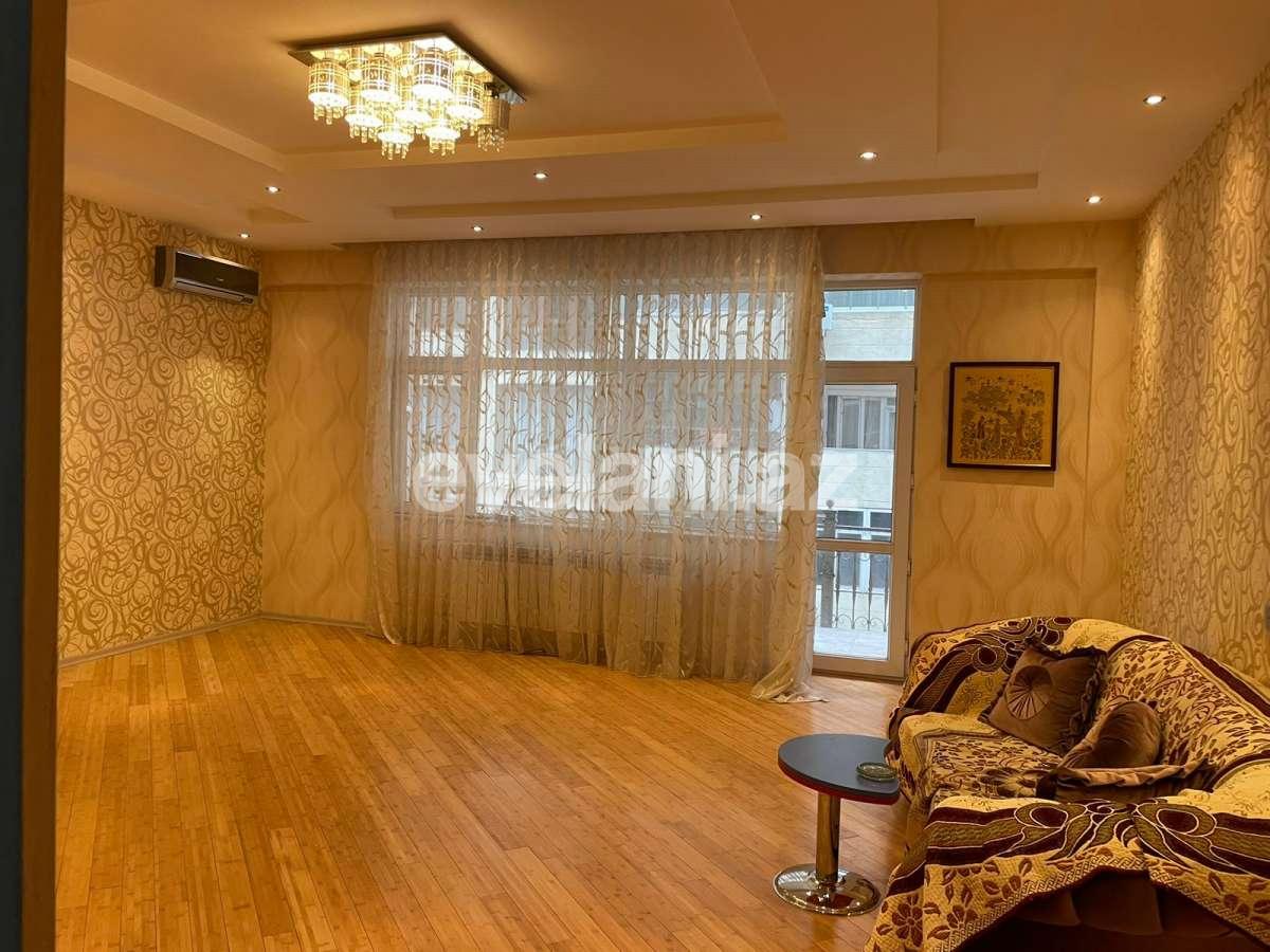 Satılır, yeni tikili, 3 otaqlı, 150 m², Bakı, Nəsimi r, 8 Noyabr m.