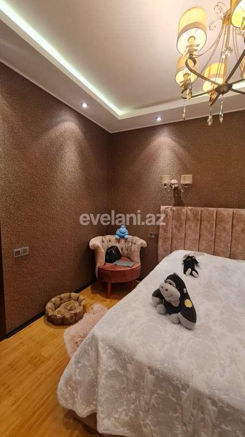 Satılır, yeni tikili, 3 otaqlı, 130 m², Bakı, Yasamal r, Elmlər Akademiyası m.