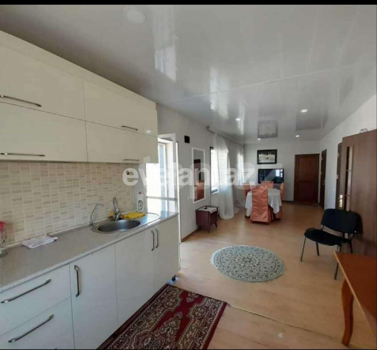 Kirayə verilir, həyət evi / bağ, 7 otaqlı, 120 m², Bakı, Xəzər r.