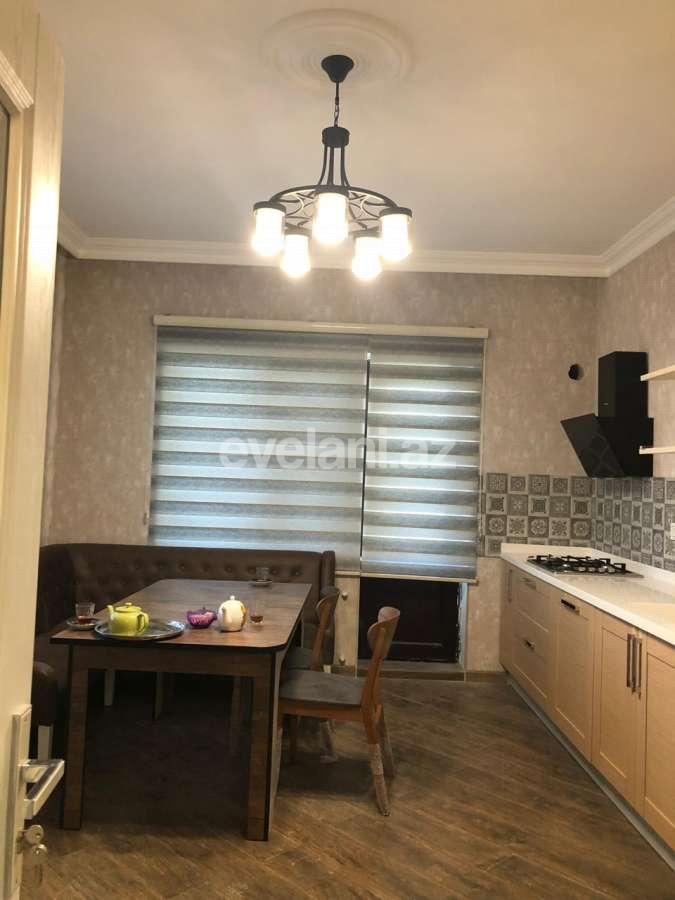 Satılır, həyət evi / bağ, 7 otaqlı, 350 m², Bakı, Abşeron r, Novxanı q.