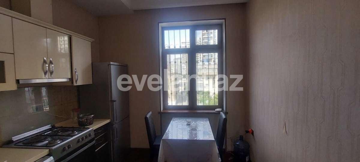 Kirayə verilir, köhnə tikili, 2 otaqlı, 68 m², Bakı, Yasamal r, Elmlər Akademiyası m.